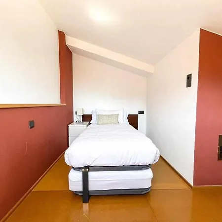 Apartman Loft Cort Reial Atico In The Heart Of The Old Town Girona
