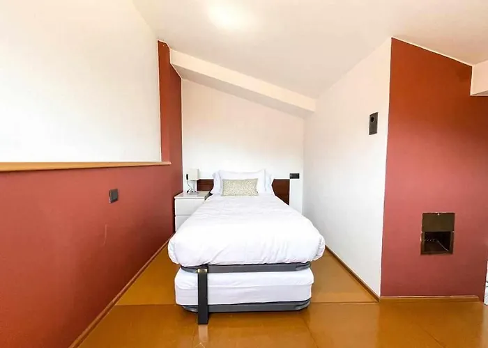 Apartman Loft Cort Reial Atico In The Heart Of The Old Town Girona