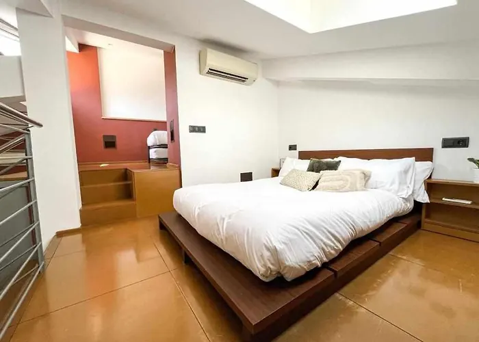 Loft Cort Reial Atico In The Heart Of The Old Town Lägenhet