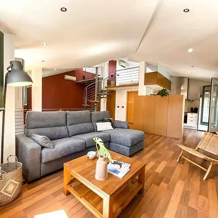 Loft Cort Reial Atico In The Heart Of The Old Town アパート *