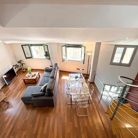 Loft Cort Reial Atico In The Heart Of The Old Town * ジローナ